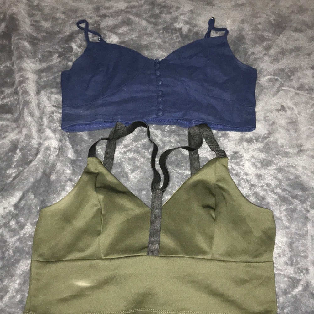2 crop tops